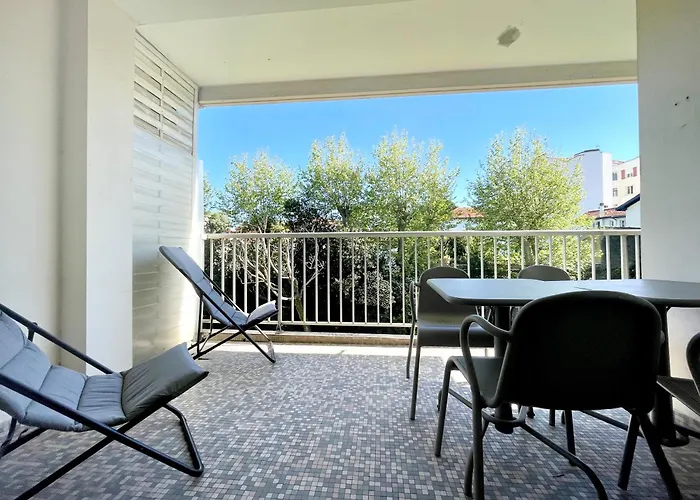 Splendide De 75m2 Avec Place De Parking A Inclus Apartment Biarritz